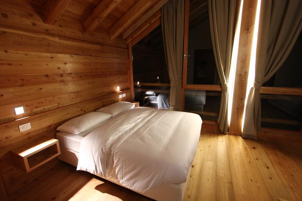 Pra De La Casa Bed & Breakfast Madonna di Campiglio Ruang foto