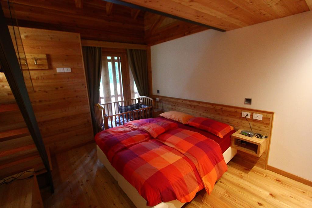 Pra De La Casa Bed & Breakfast Madonna di Campiglio Bagian luar foto